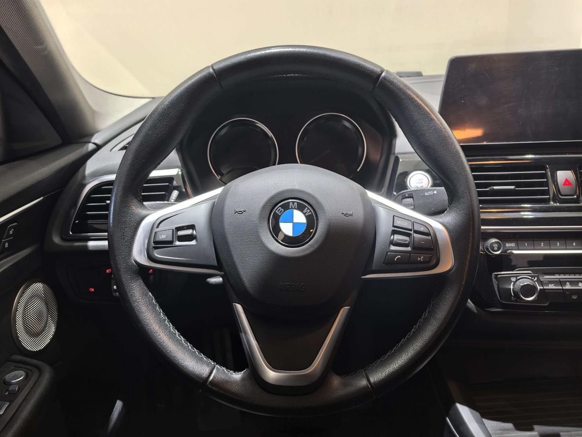 BMW 1 серии 2023 thumb 9