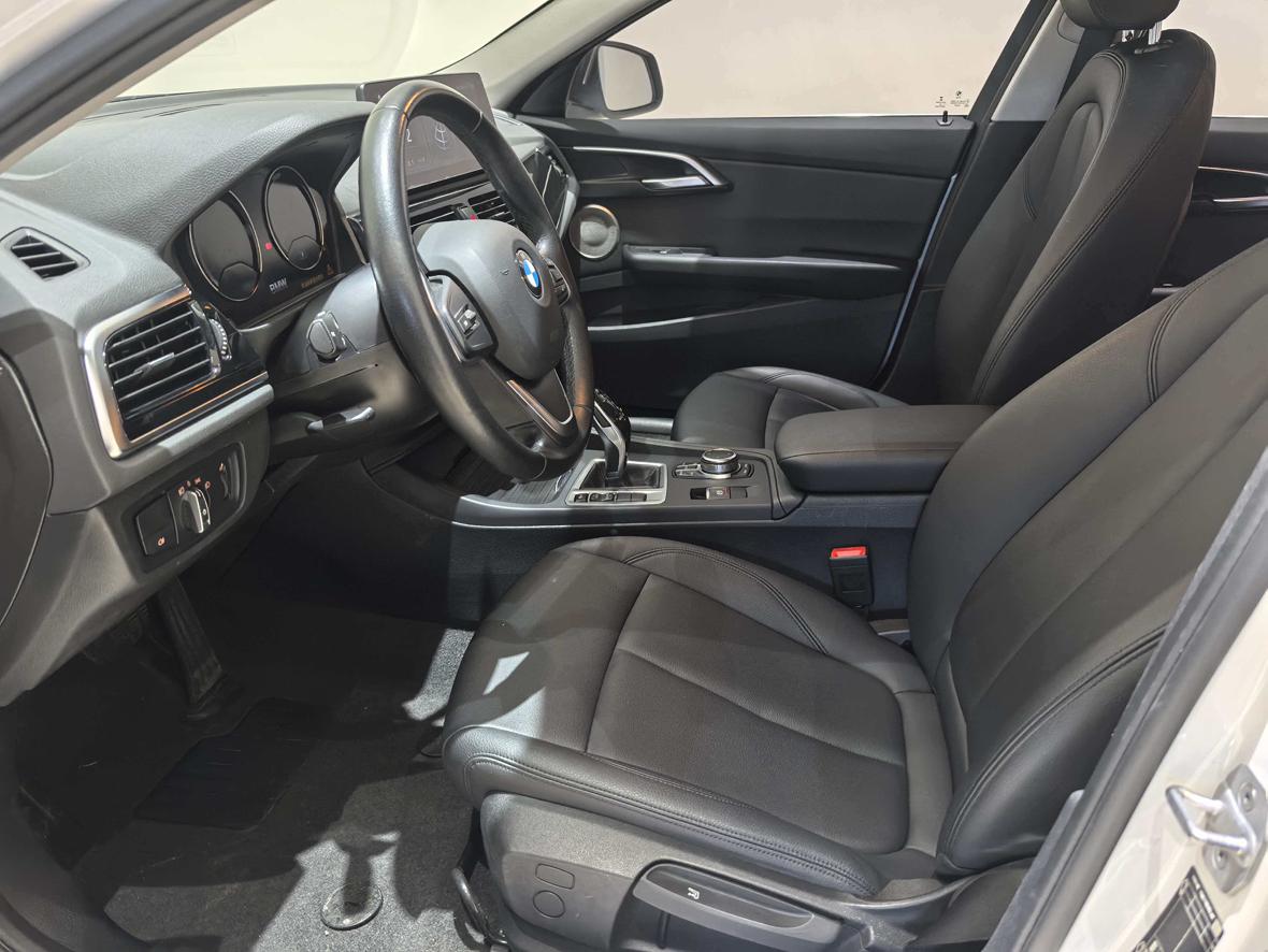 BMW 1 серии 2023 thumb 11