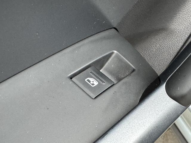 Audi Q3 2020 thumb 7