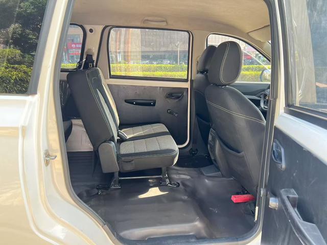 Wuling Hong Guang 2021 thumb 2