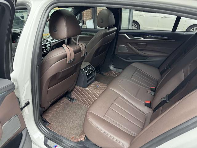 BMW 5 серии 2019 thumb 7