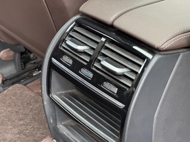 BMW 5 серии 2019 thumb 11