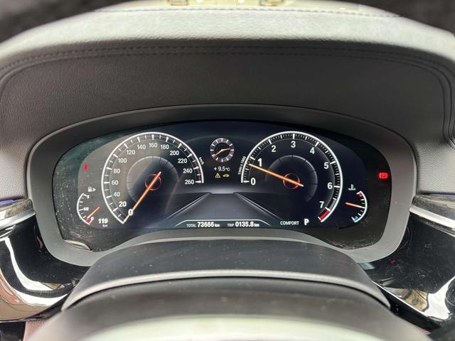 BMW 5 серии 2019 thumb 12