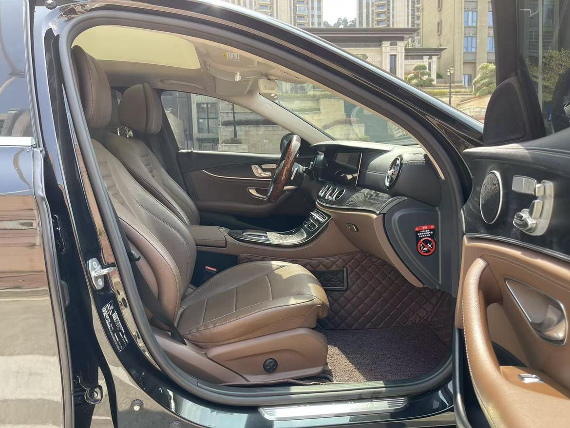 Mercedes-Benz E-Class 2019 thumb 6