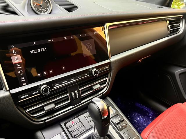 Porsche Macan 2021 thumb 4