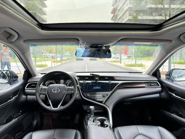 Toyota Camry 2019 thumb 5