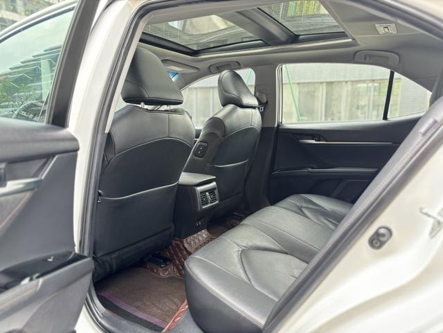 Toyota Camry 2019 thumb 9
