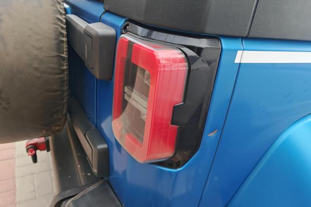 BJ 40 2021 thumb 5