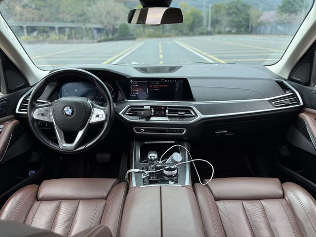 BMW X7 2019 thumb 3
