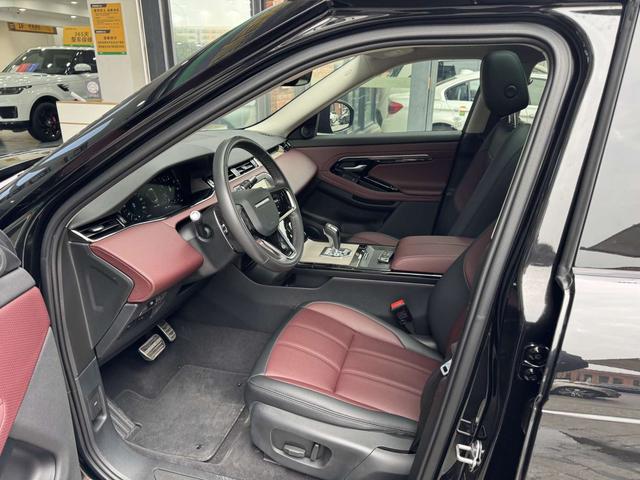 Land Rover Range Rover Velar 2022 thumb 4