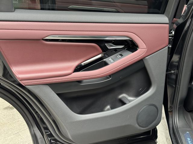 Land Rover Range Rover Velar 2022 thumb 8