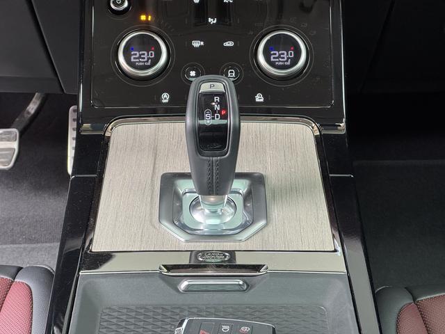 Land Rover Range Rover Velar 2022 thumb 9