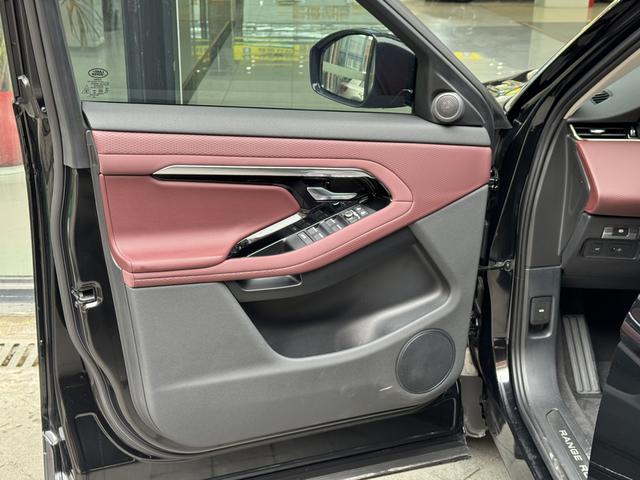 Land Rover Range Rover Velar 2022 thumb 10