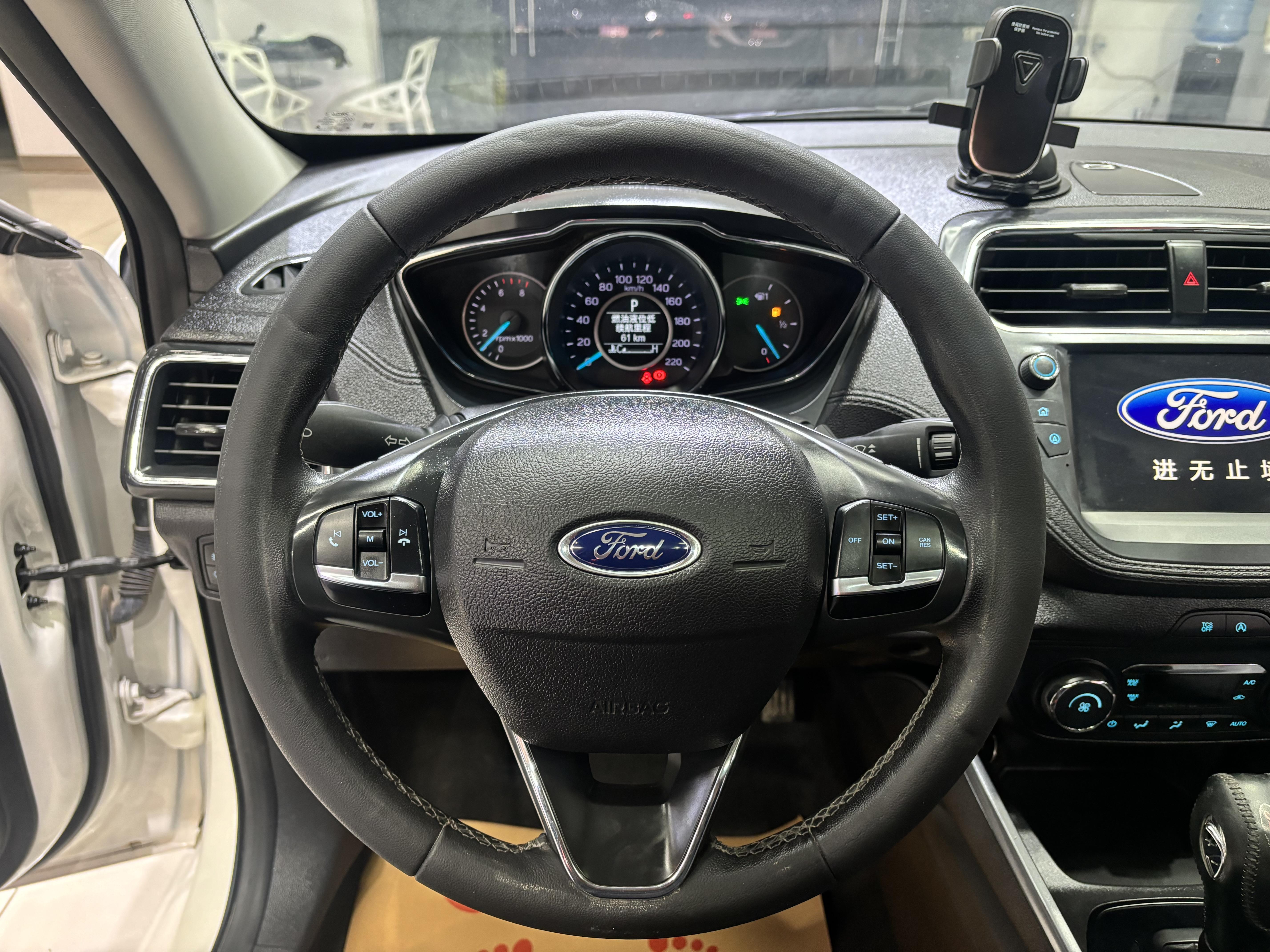 Ford Focus 2020 thumb 11