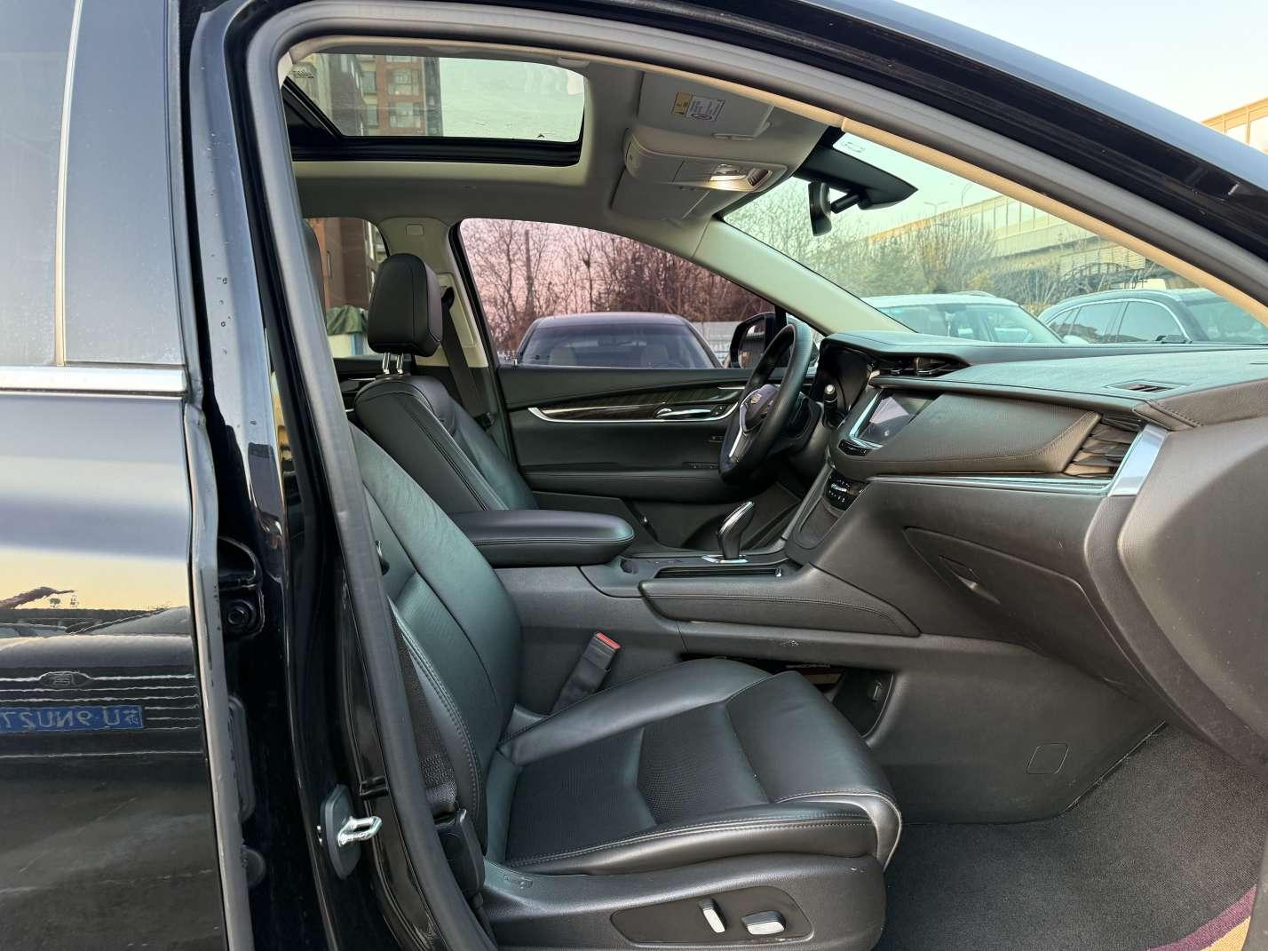 Cadillac XT5 2018 thumb 6