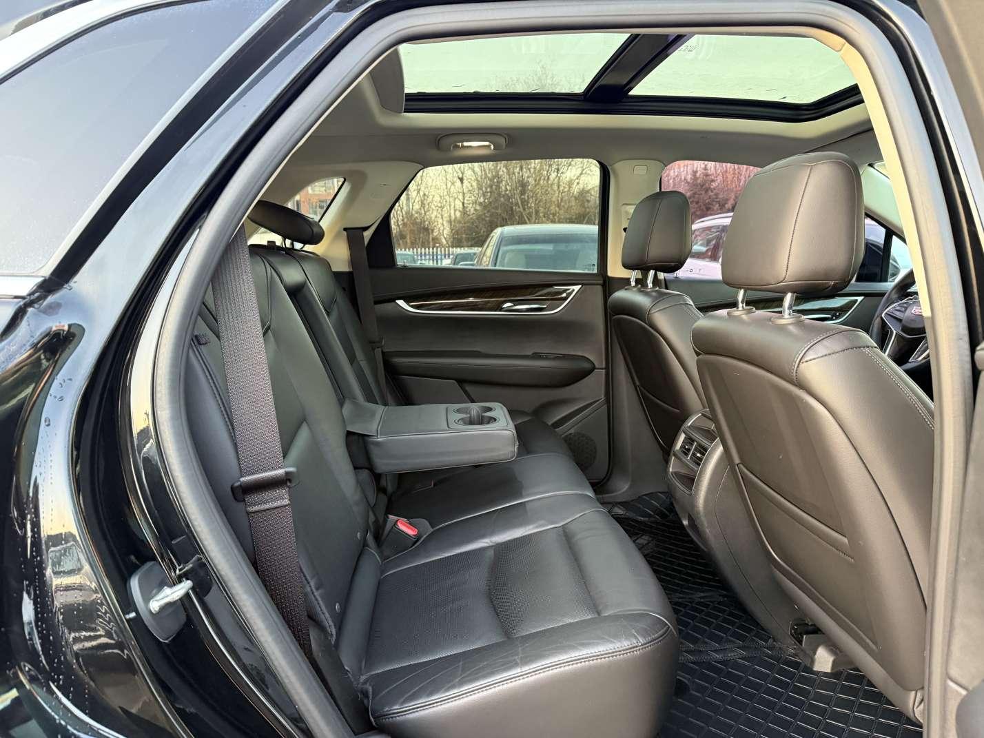 Cadillac XT5 2018 thumb 8