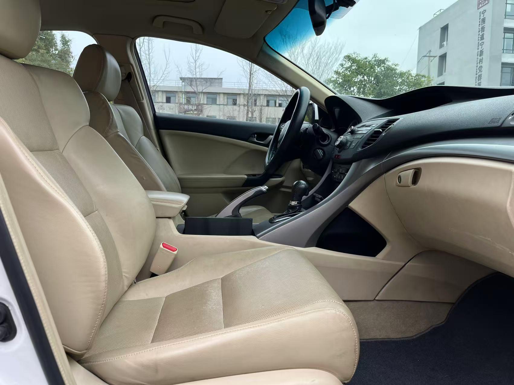 Honda Accord 2010 thumb 10