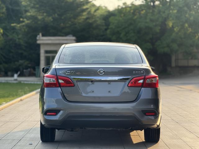 Nissan Sylphy 2021 thumb 3