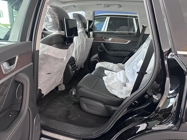 Hongqi HS7 2022 thumb 2