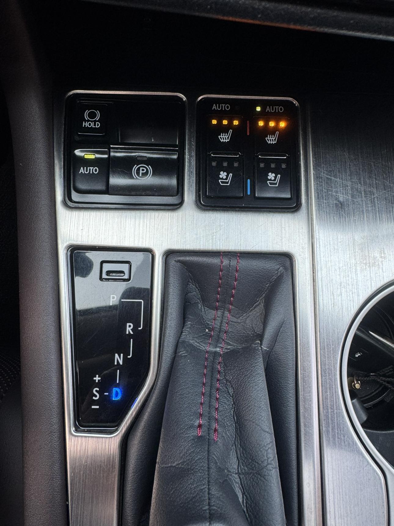 Lexus RX 2017 thumb 9