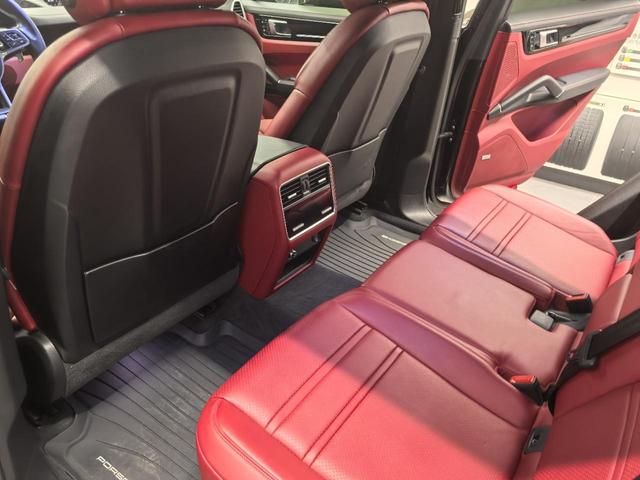 Porsche Cayenne 2021 thumb 8