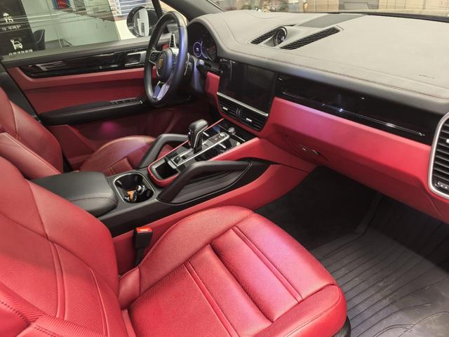 Porsche Cayenne 2021 thumb 9