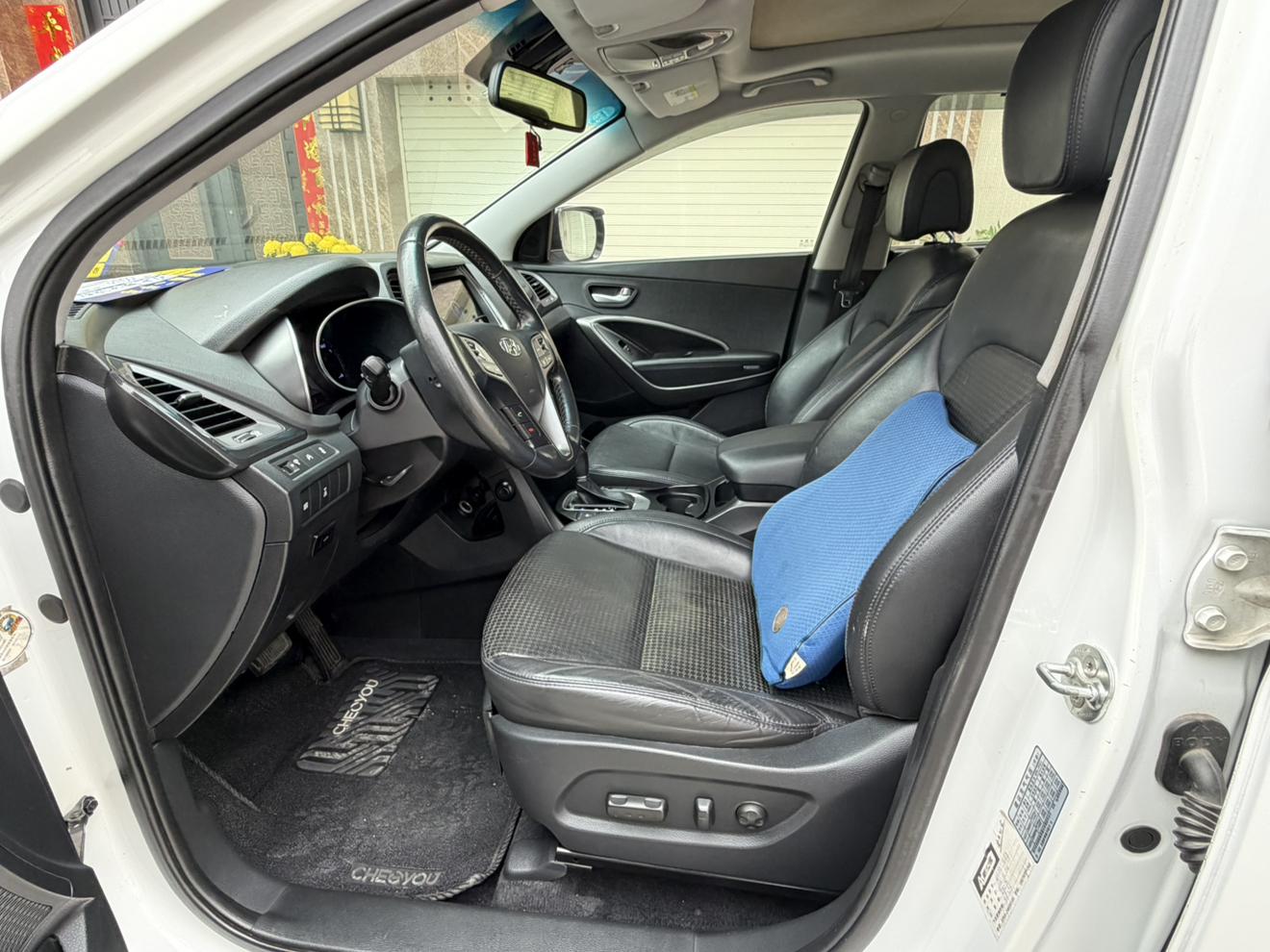 Hyundai Santa Fe 2013 thumb 5
