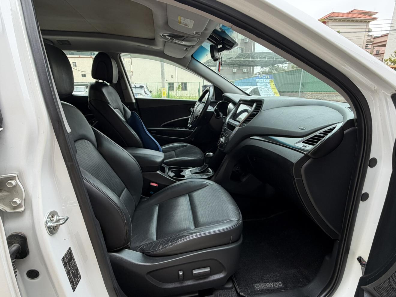 Hyundai Santa Fe 2013 thumb 7