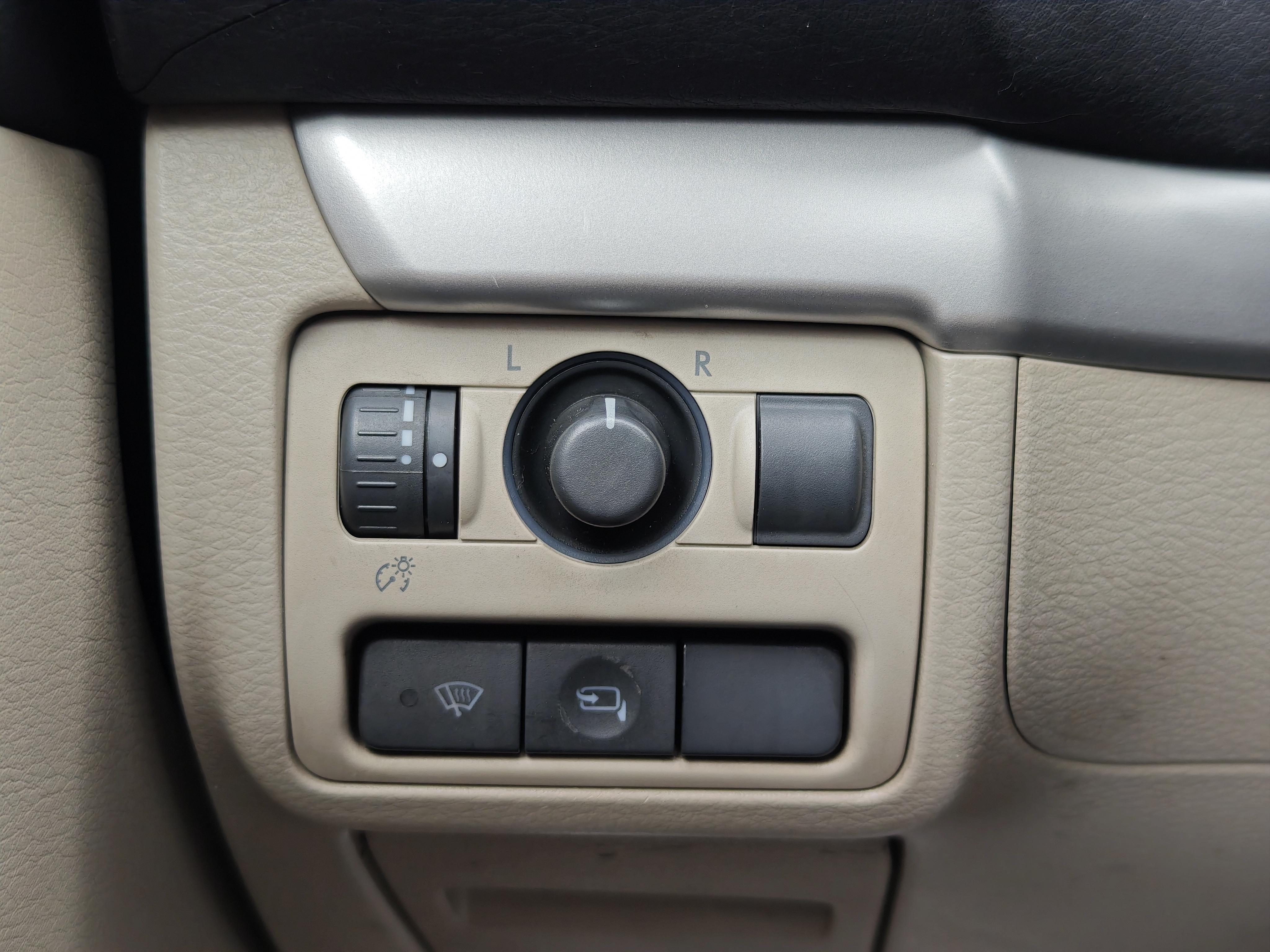 Subaru Legacy 2006 thumb 6