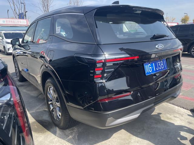 Ford Edge 2025 thumb 11