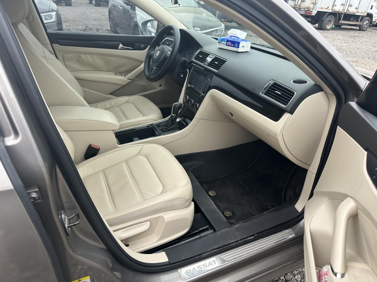 Volkswagen Passat 2013 thumb 5