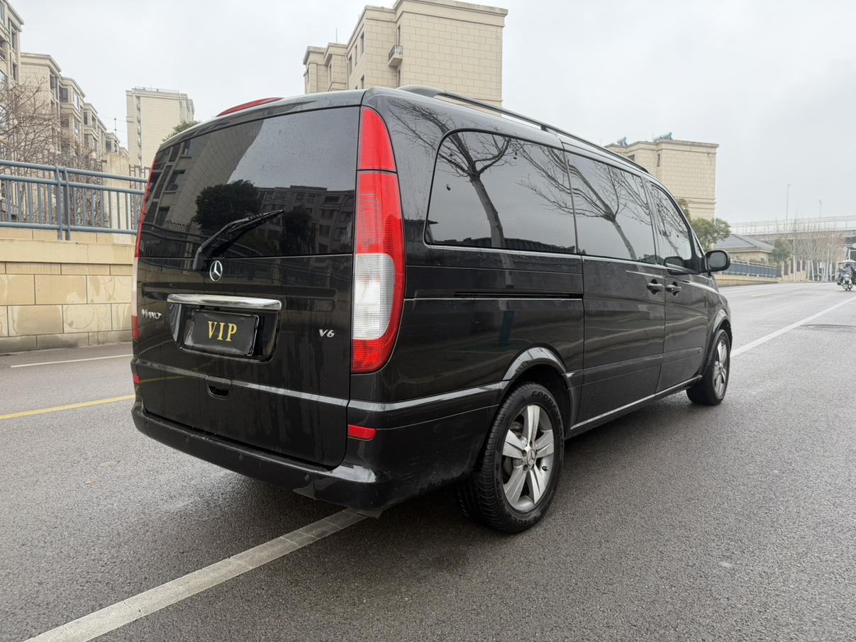Mercedes-Benz V-Class 2011 thumb 4