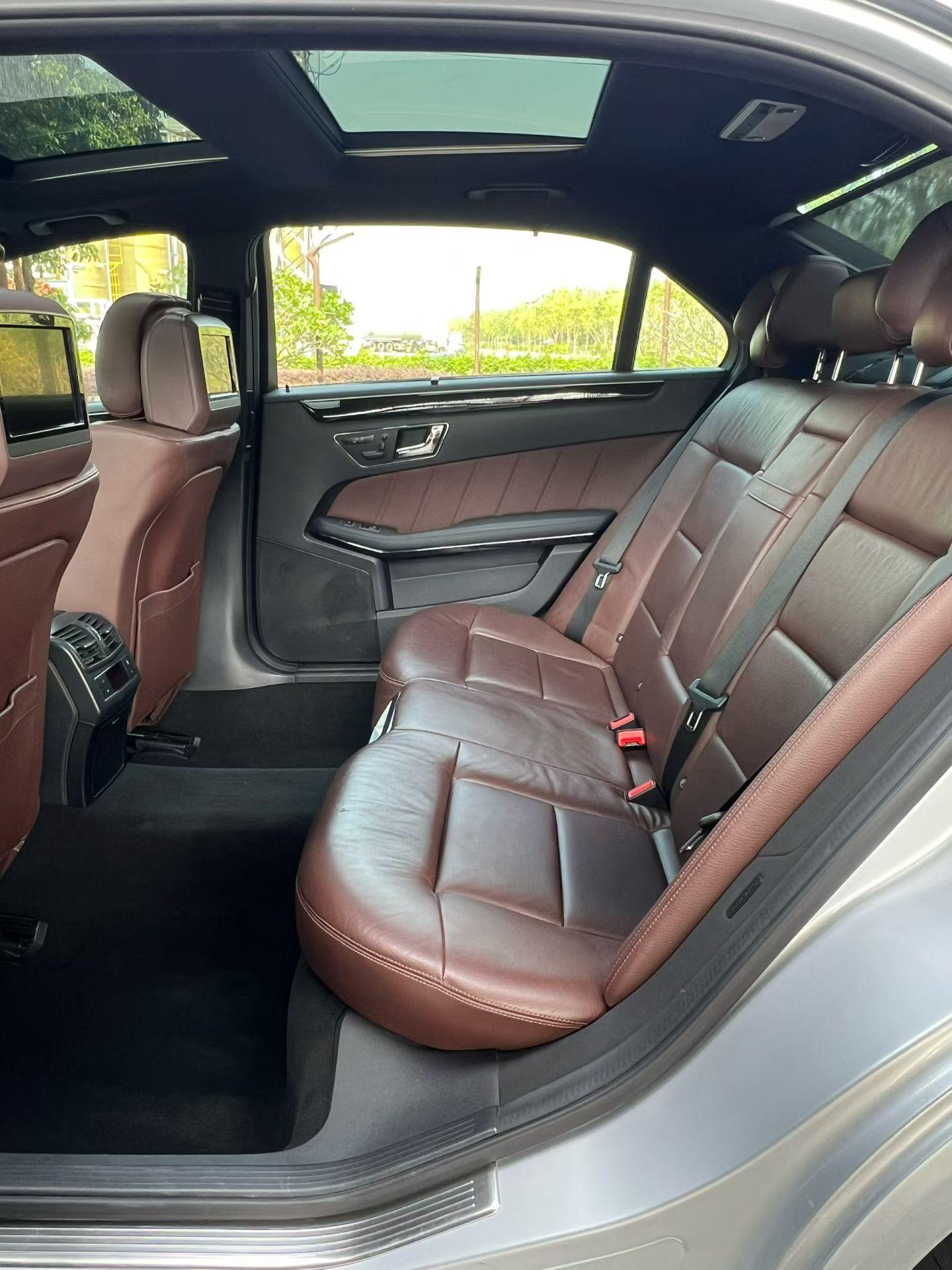 Mercedes-Benz E-Class 2011 thumb 4