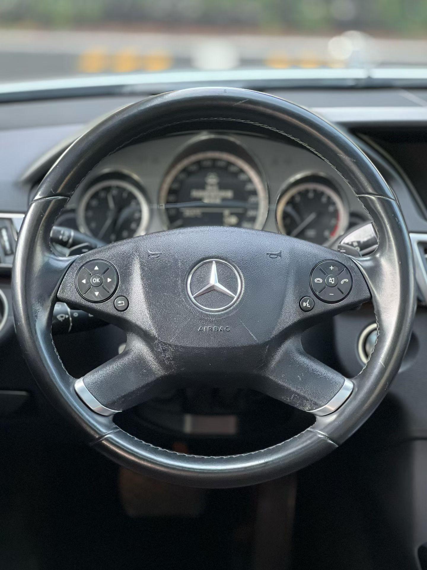 Mercedes-Benz E-Class 2011 thumb 6