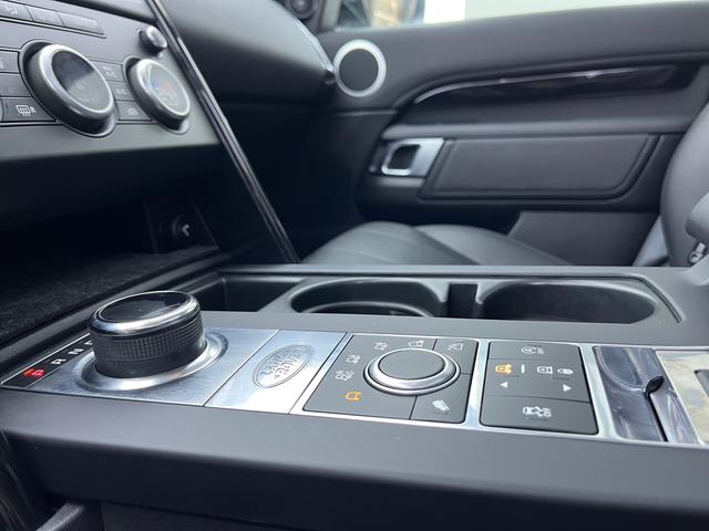 Land Rover Discovery 2020 thumb 9