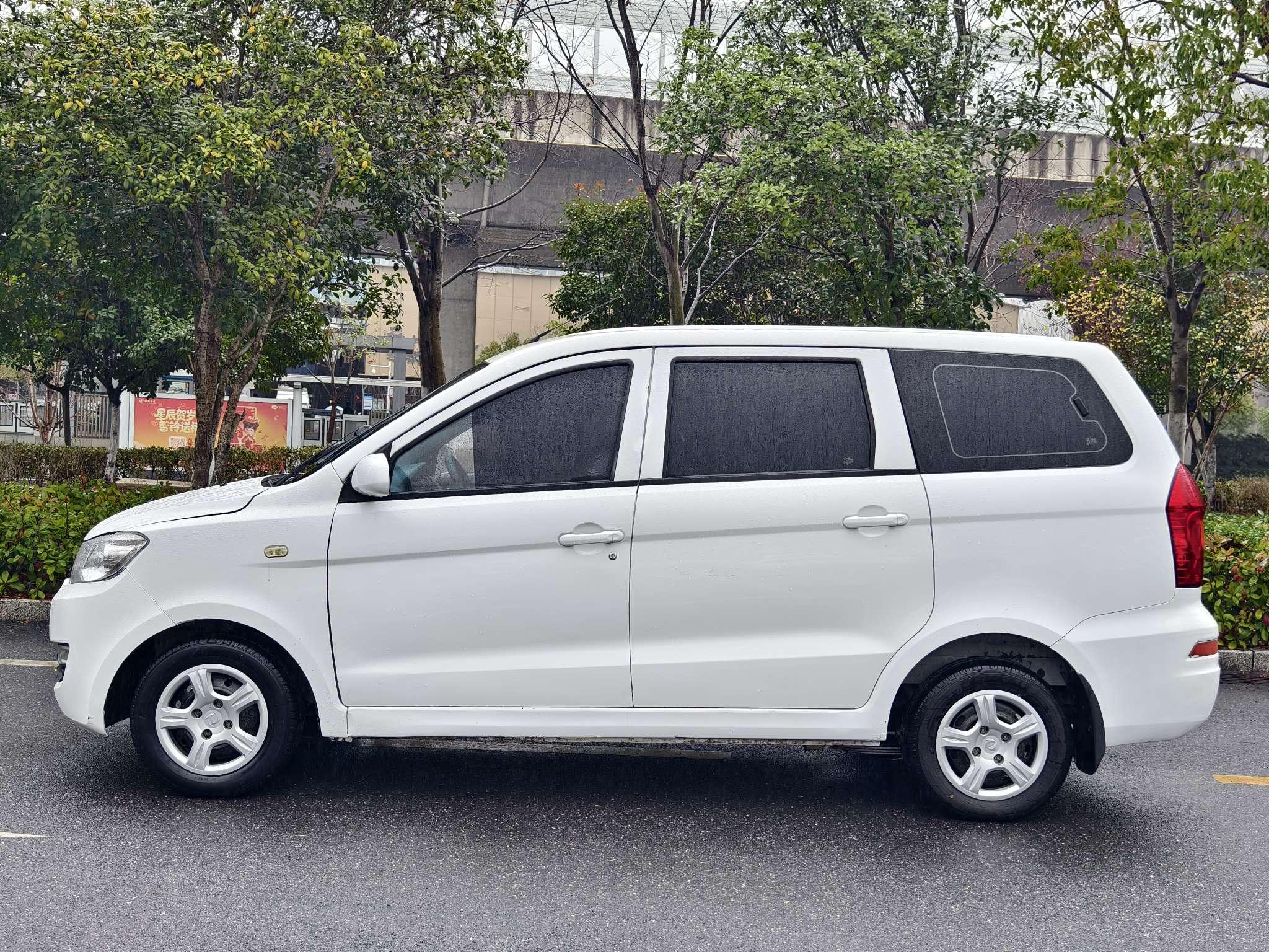 Dongfeng Fengon 330 2019 thumb 2