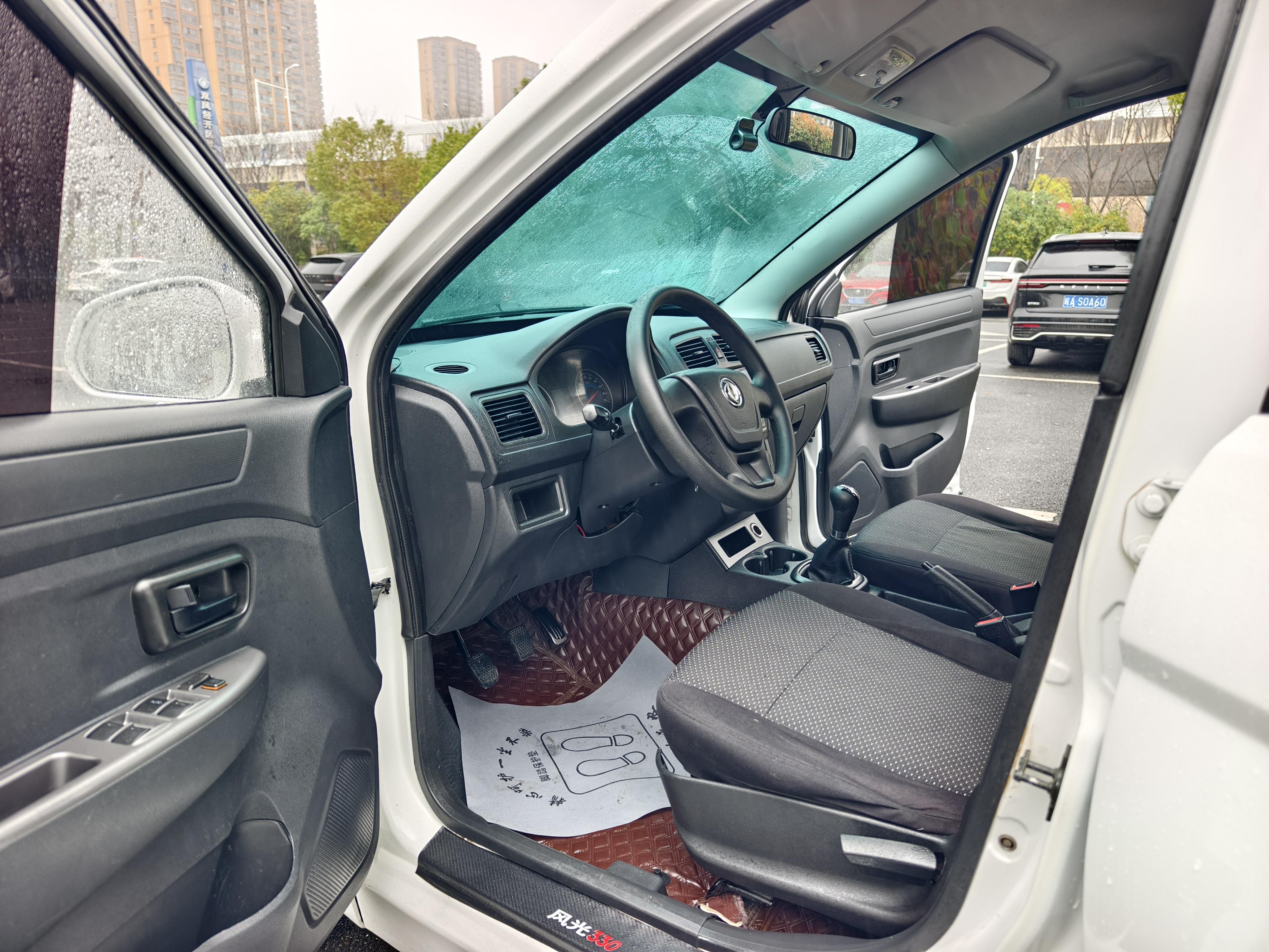 Dongfeng Fengon 330 2019 thumb 11