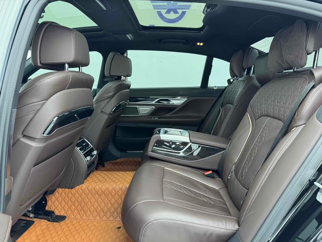 BMW 7 серии 2021 thumb 10