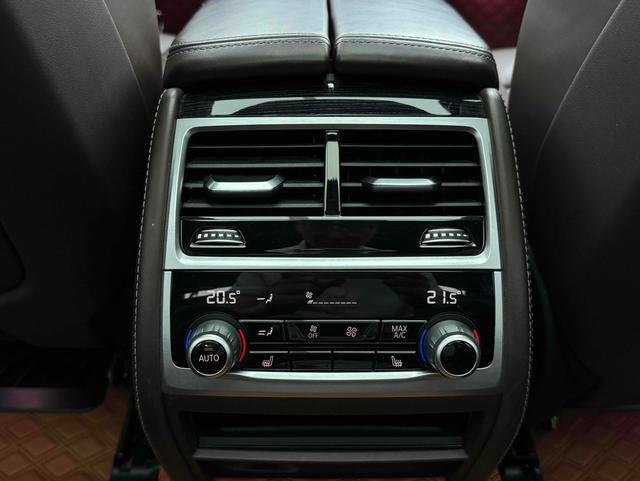 BMW 7 серии 2021 thumb 12