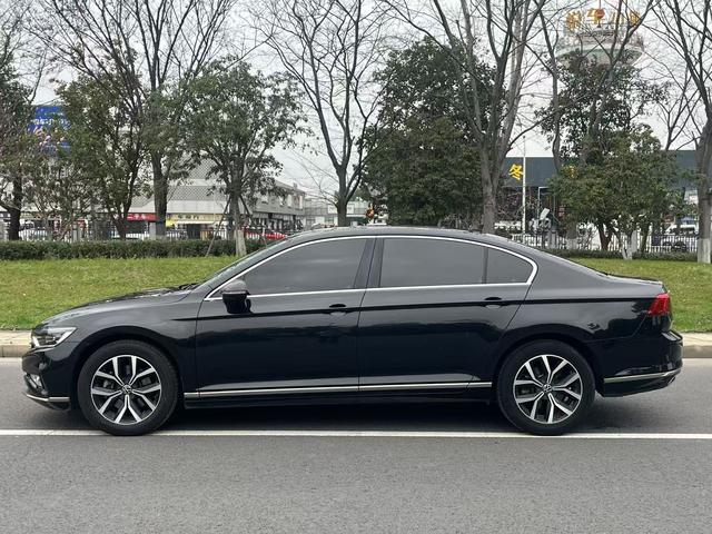 Volkswagen Magotan 2020 thumb 2