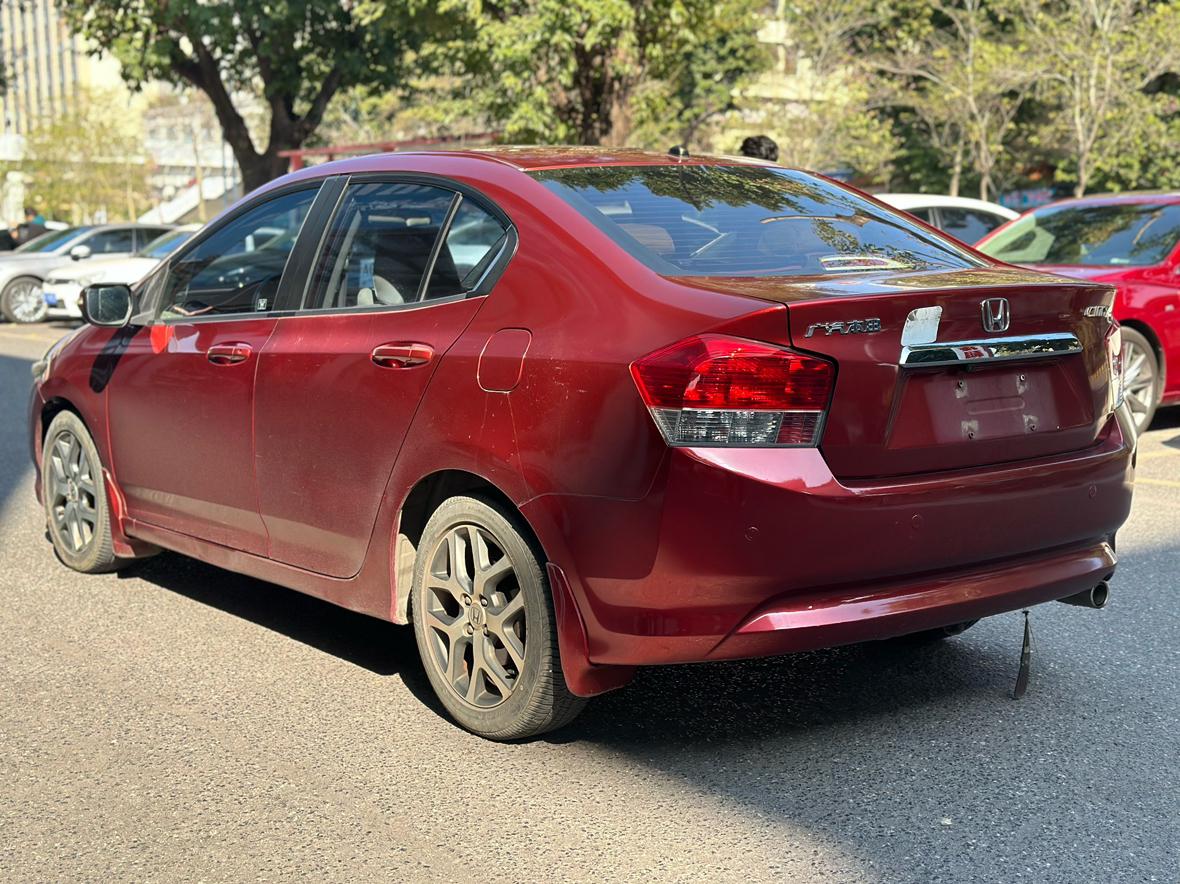 Honda City 2010 thumb 2