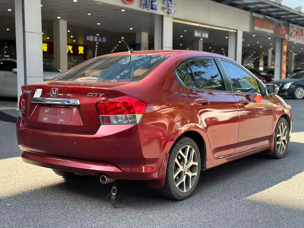 Honda City 2010 thumb 4