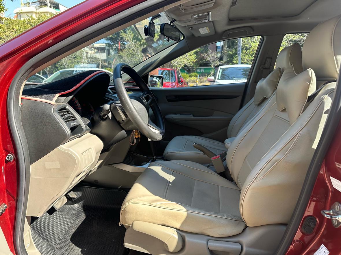 Honda City 2010 thumb 6