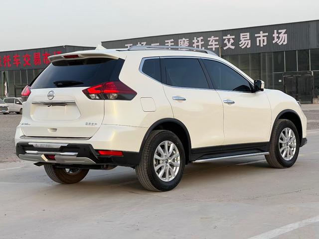 Nissan X-Trail 2023 thumb 3
