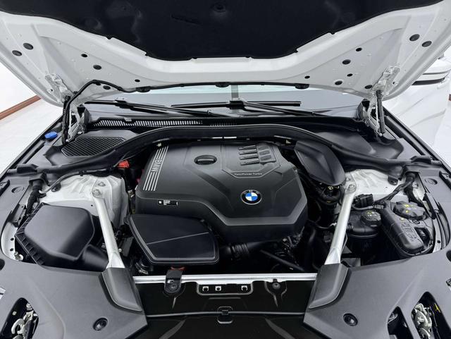 BMW 5 серии 2023 thumb 4