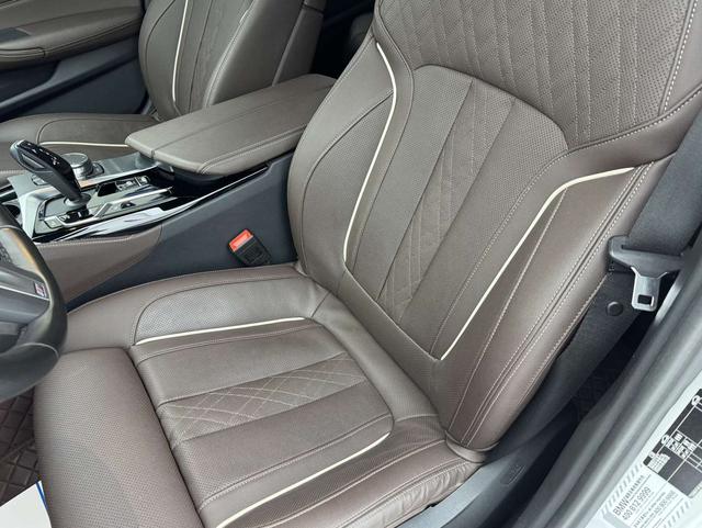 BMW 5 серии 2023 thumb 10