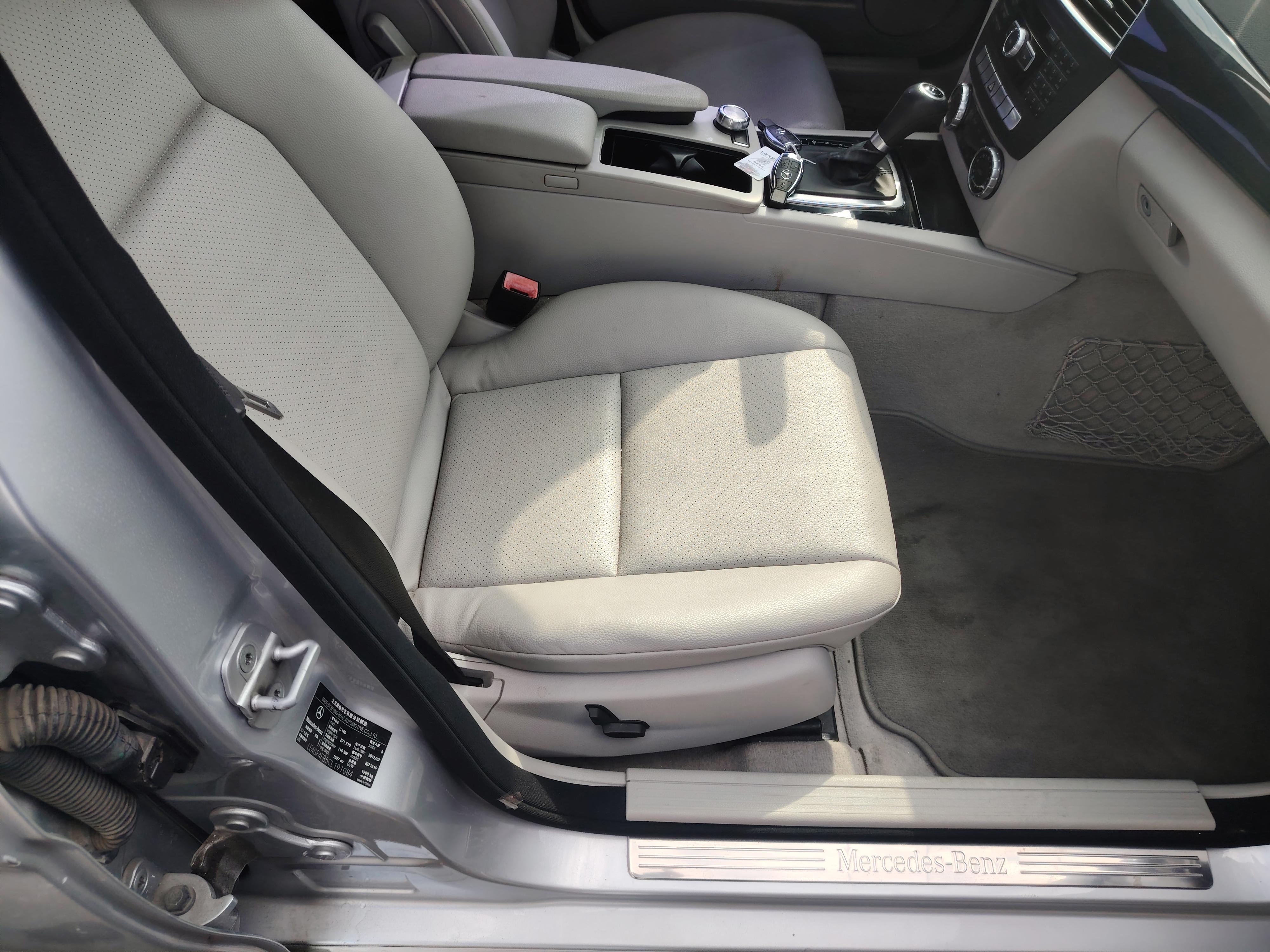 Mercedes-Benz C-Class 2012 thumb 10