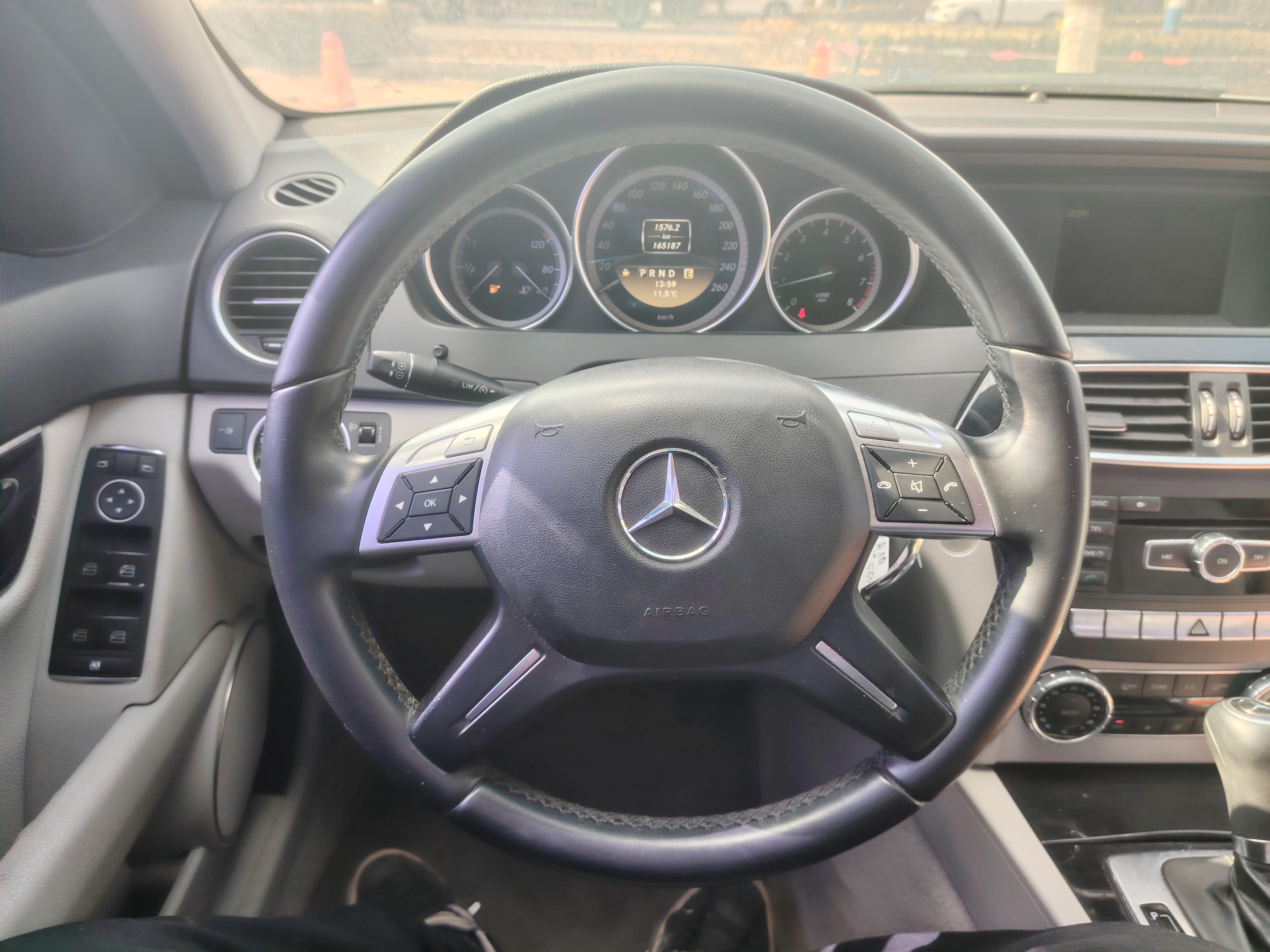 Mercedes-Benz C-Class 2012 thumb 12