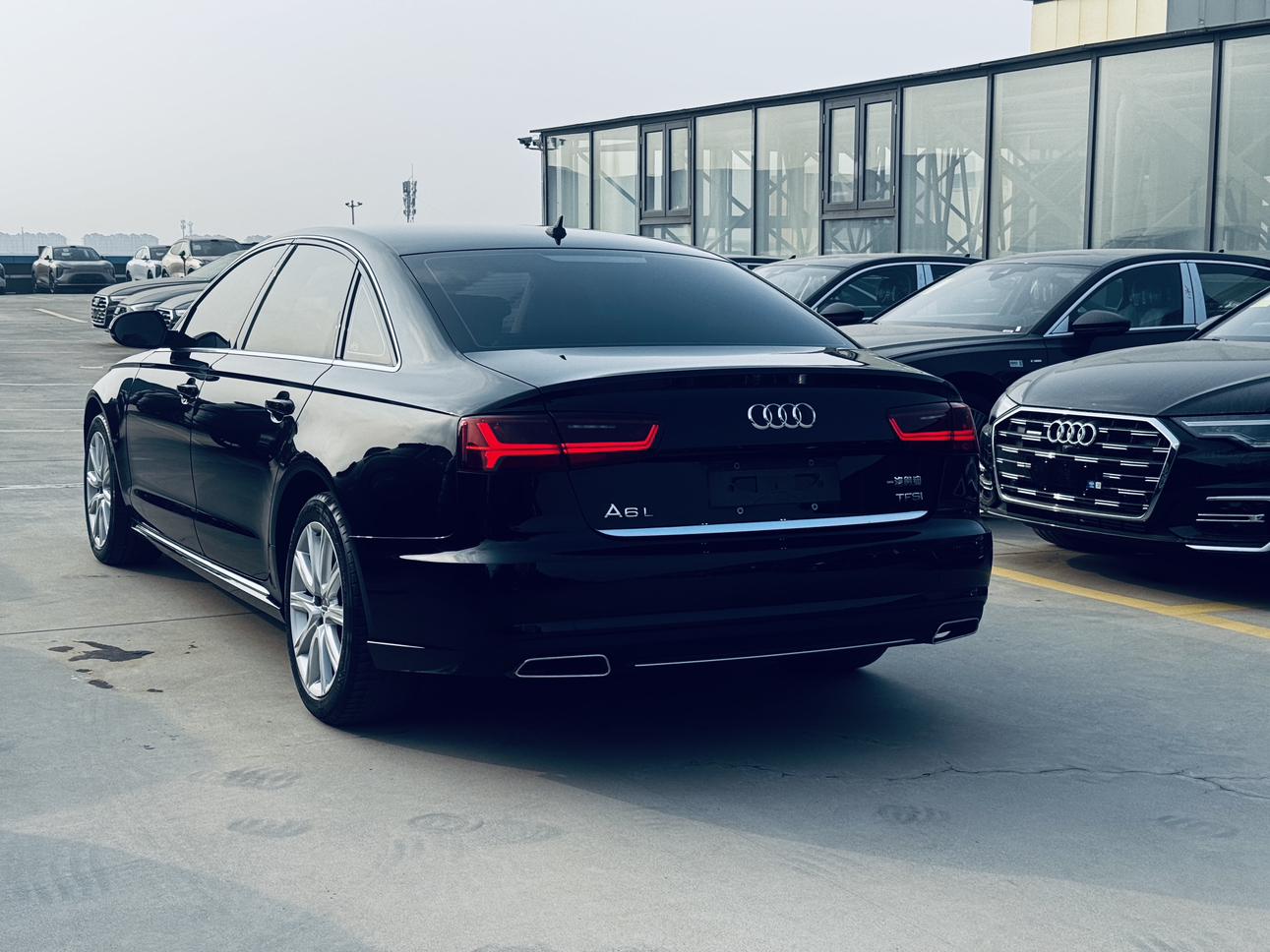 Audi A6 2019 thumb 10