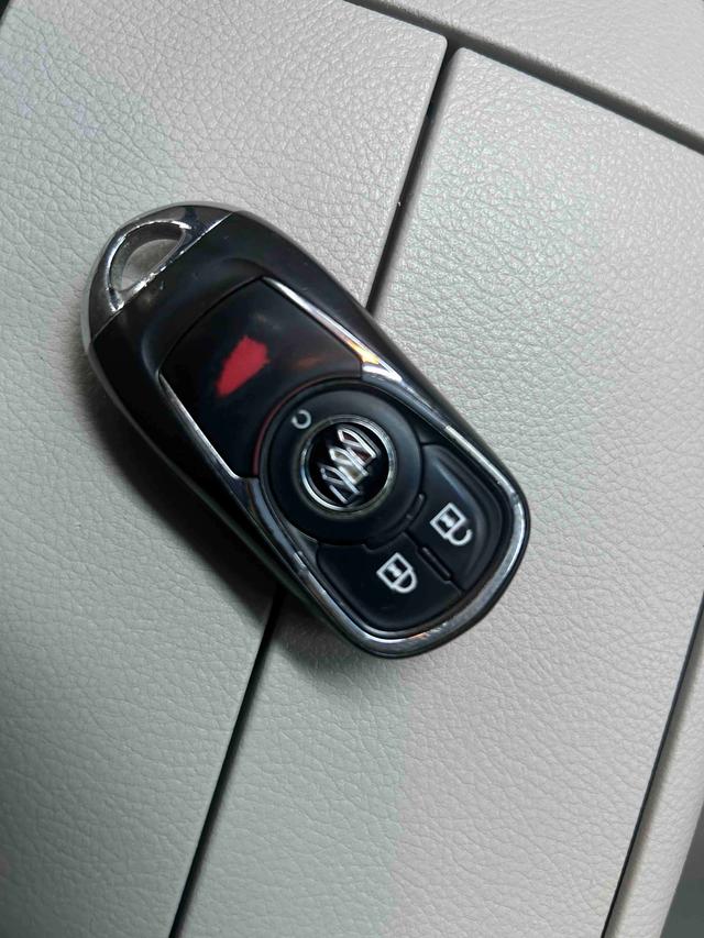 Buick GL8 2022 thumb 9